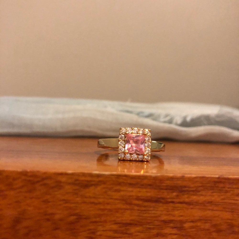Ladies ring - Picture 2 of 3